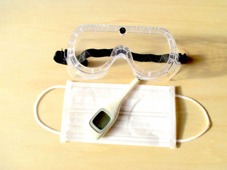 高齢者の聴覚を支える補聴器の魅力